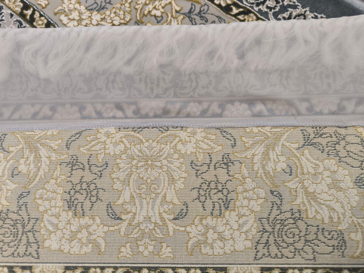 محافظ ریشه فرش